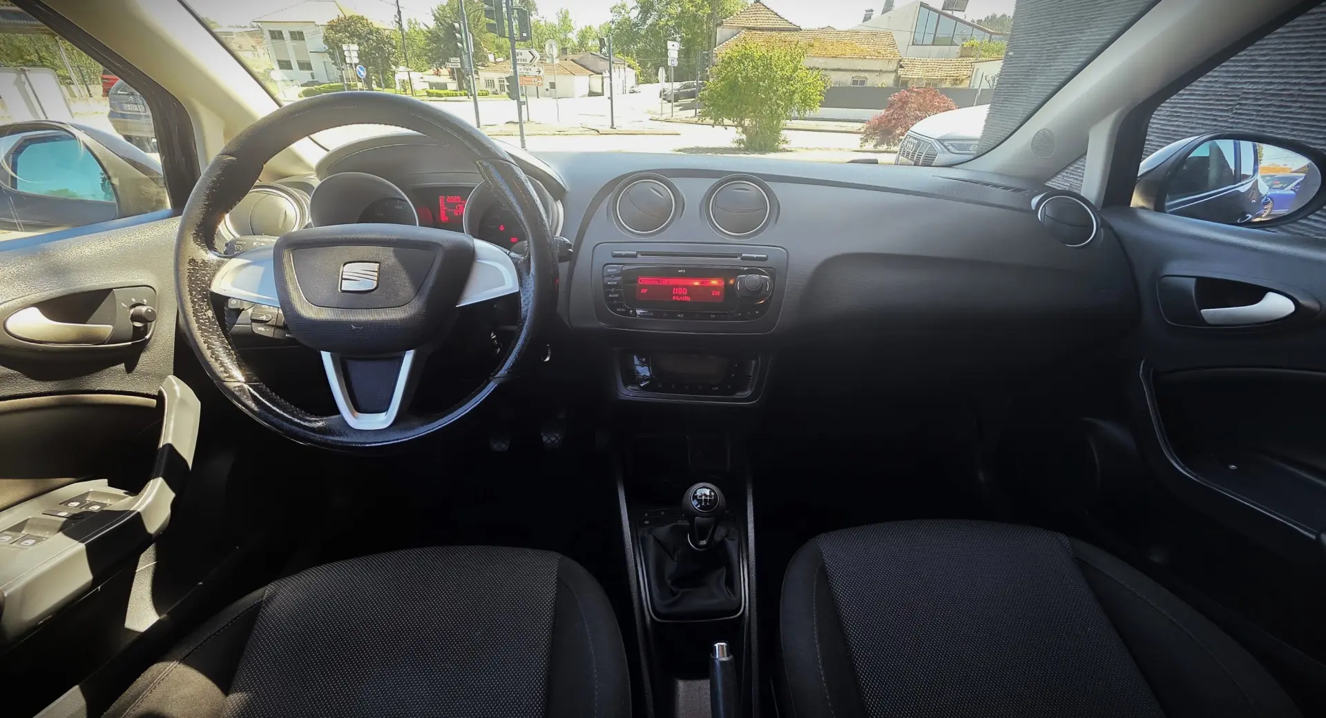 SEAT Ibiza 1.6 TDI 25 Anos DPF 8