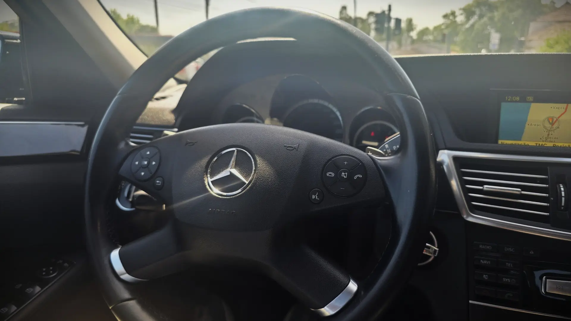 Mercedes-Benz E 220 BlueTEC 7G-TRONIC Avantgarde 21