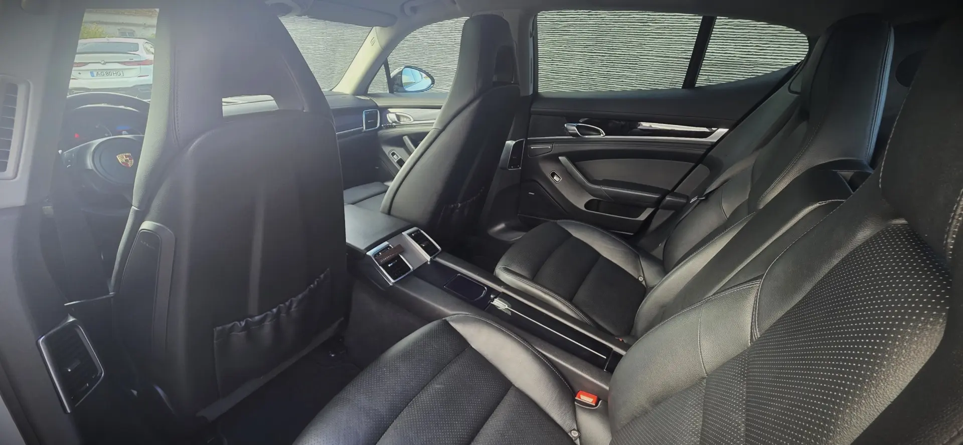 Porsche Panamera Platinum Edition 41