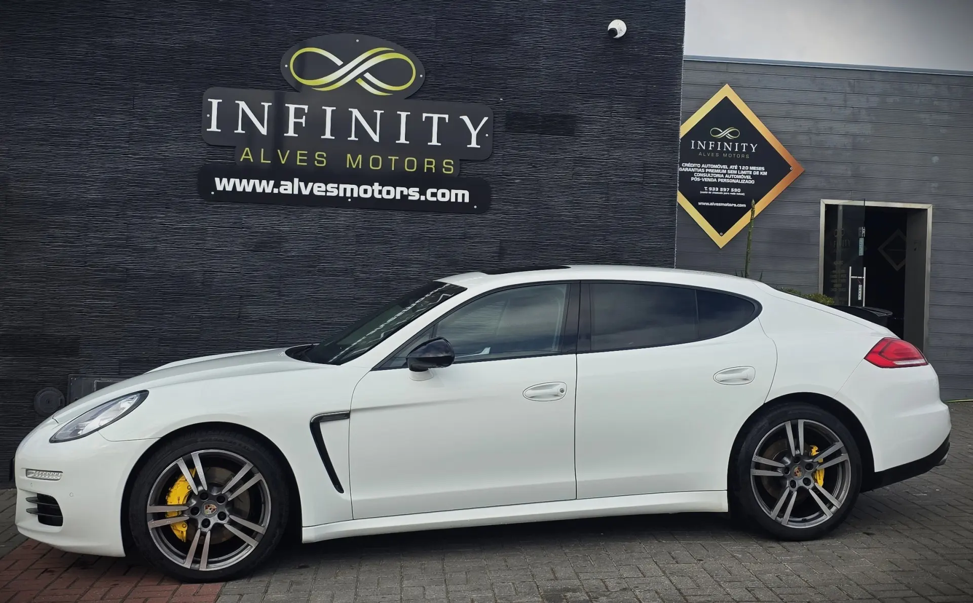 Porsche Panamera Platinum Edition 1