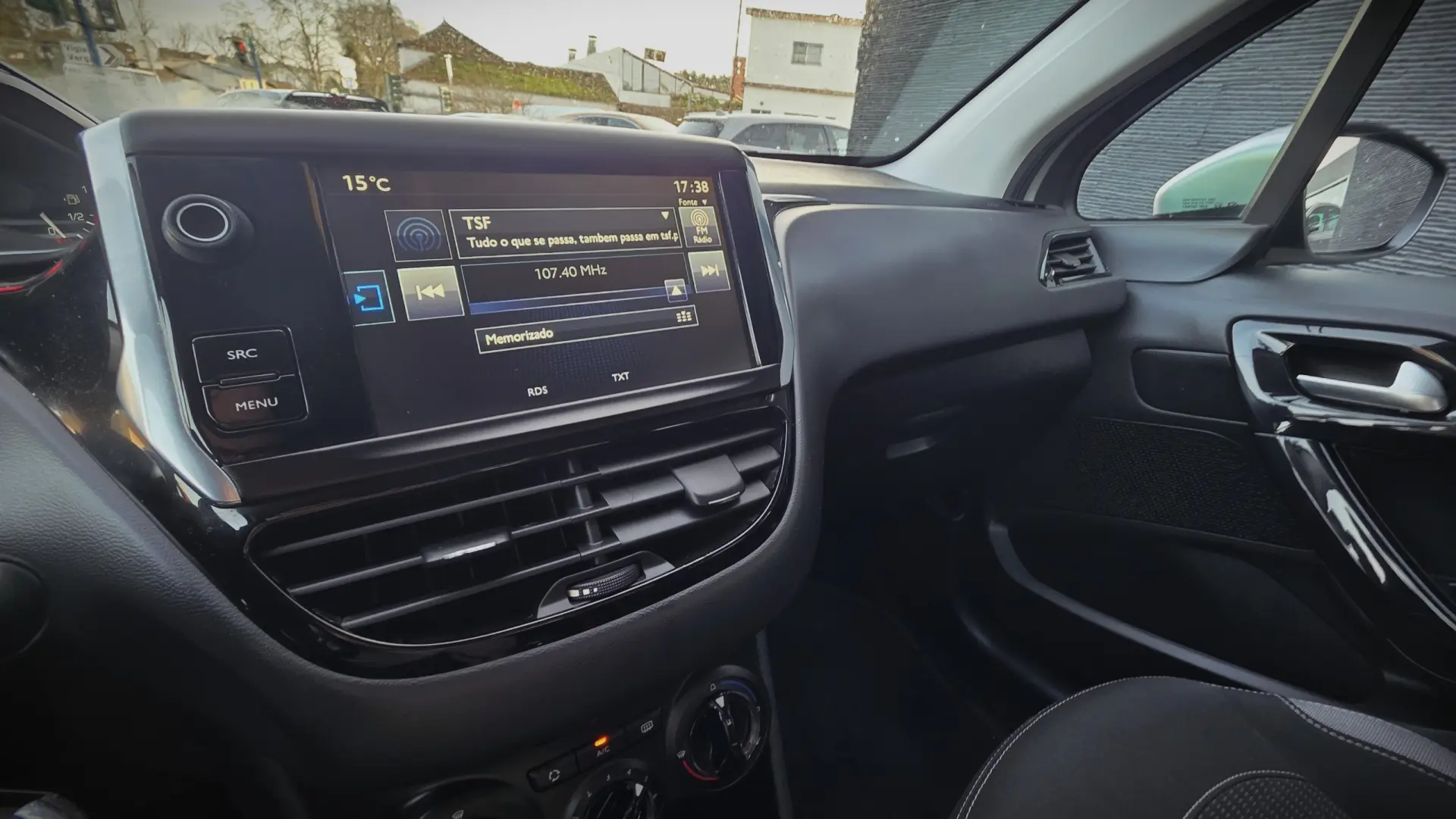 Peugeot 208 1.2 PureTech Active 17