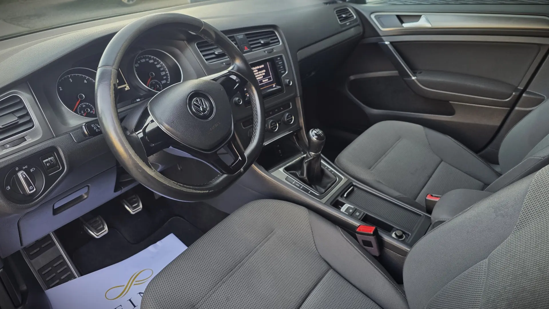 Volkswagen Golf 1.6 TDI KIT EXTERIOR R 6