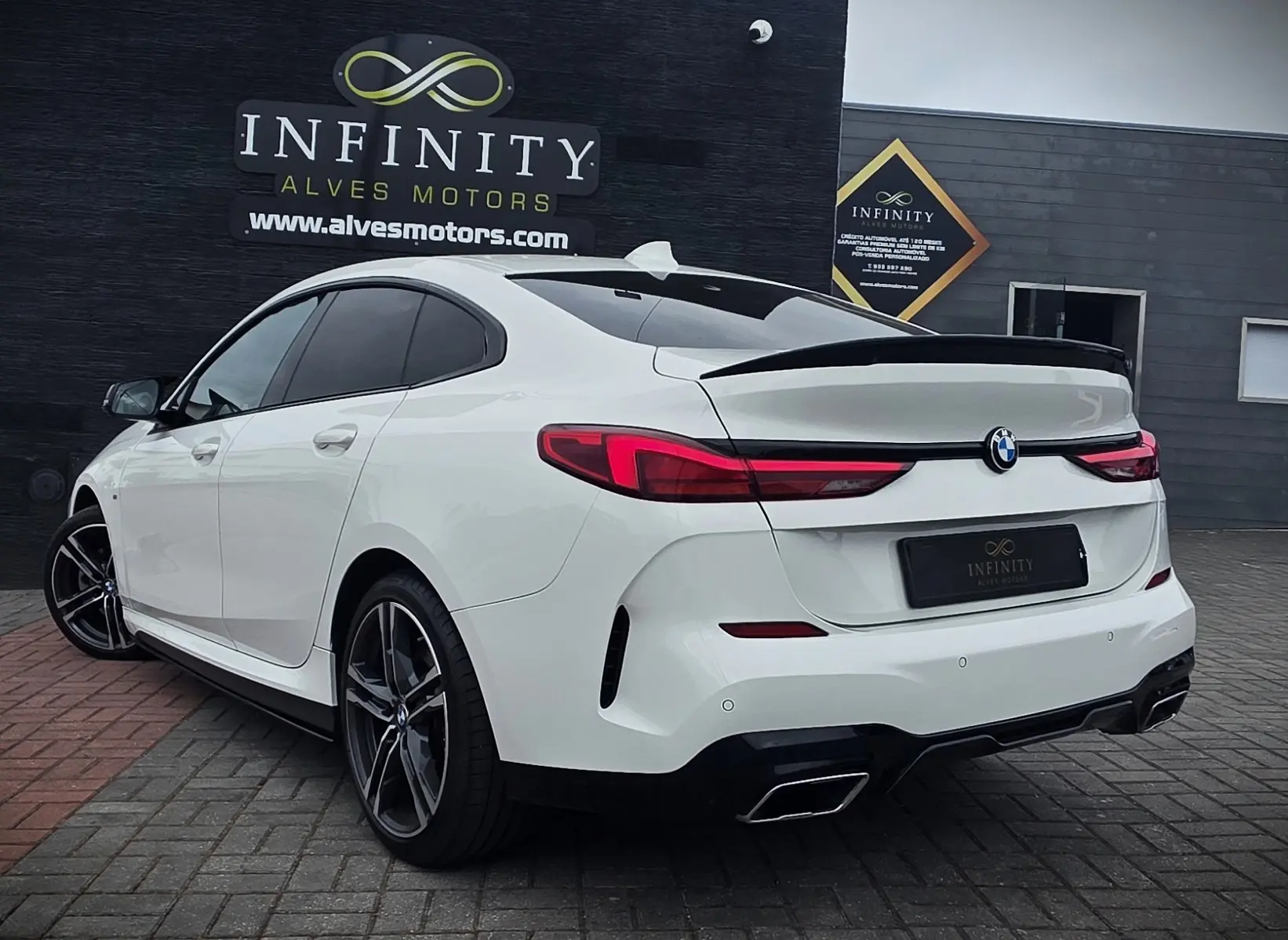 BMW 216 Gran Coupé d Pack 50 anos M 8