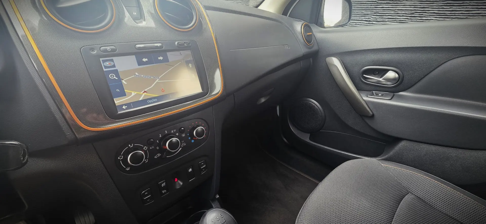 Dacia Sandero 0.9 TCe SL Explorer 17