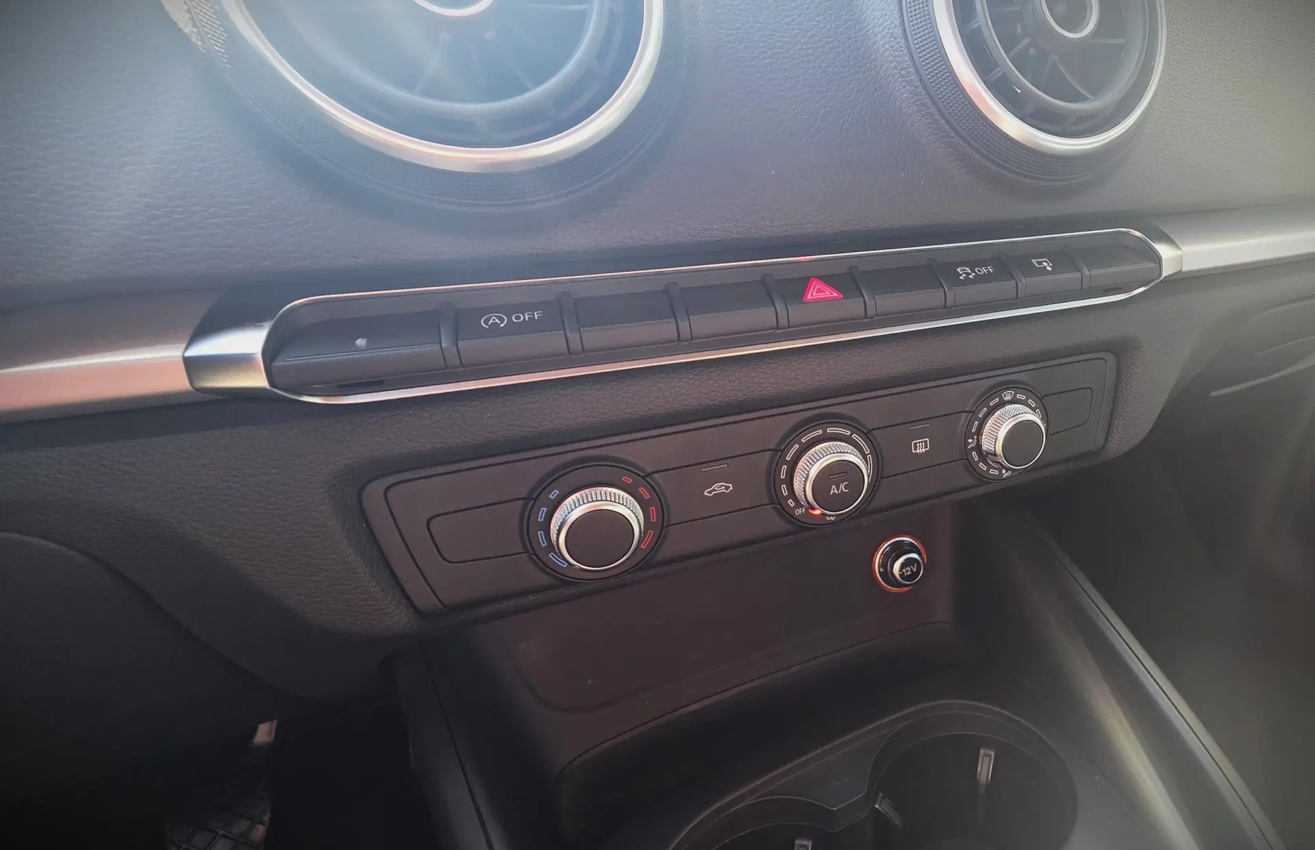 Audi A3 Limousine 1.6 TDI Advance Ultra 21
