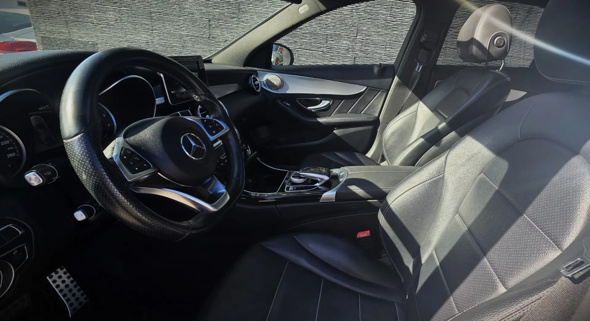 Mercedes-Benz C 300 h AMG Line 18