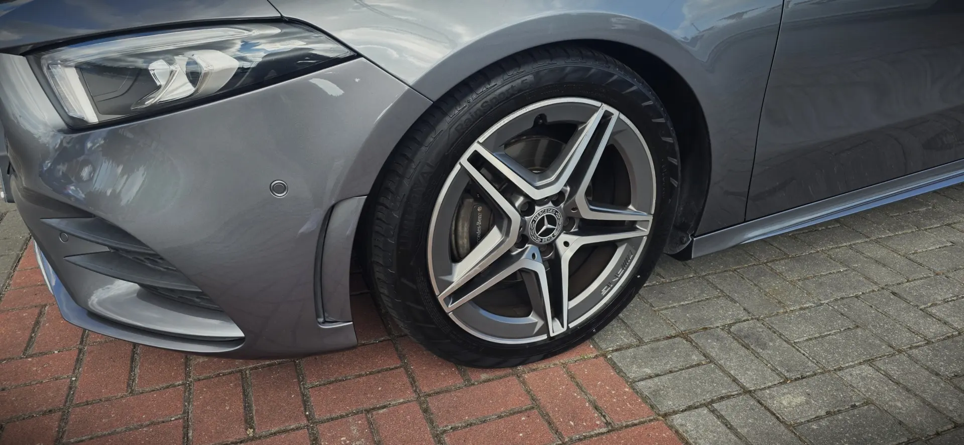 Mercedes-Benz A 180 d AMG Line Aut. 10
