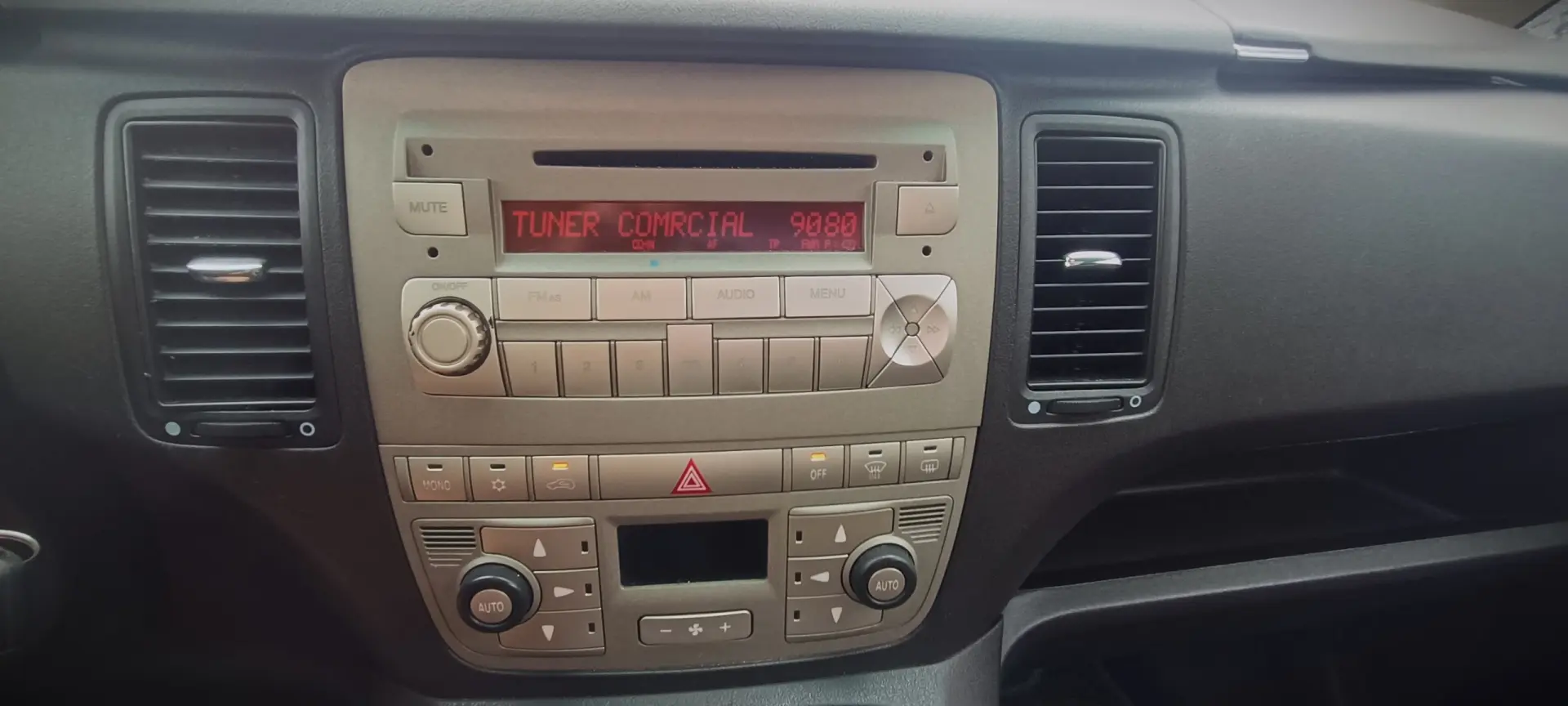 Lancia Musa 1.3 16V M-jet Oro S&S 23