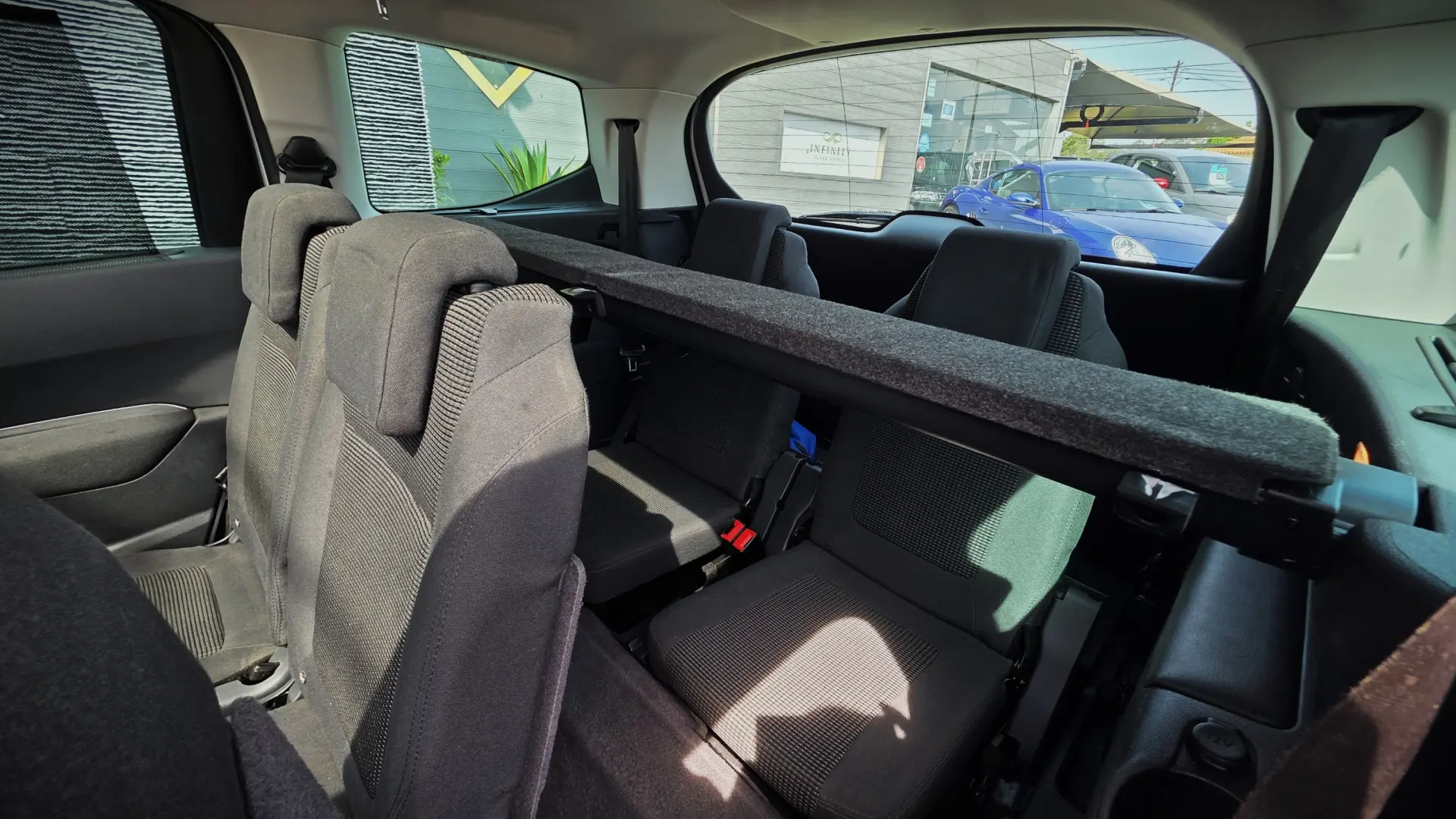 Peugeot 5008 2.0 HDi Allure 24