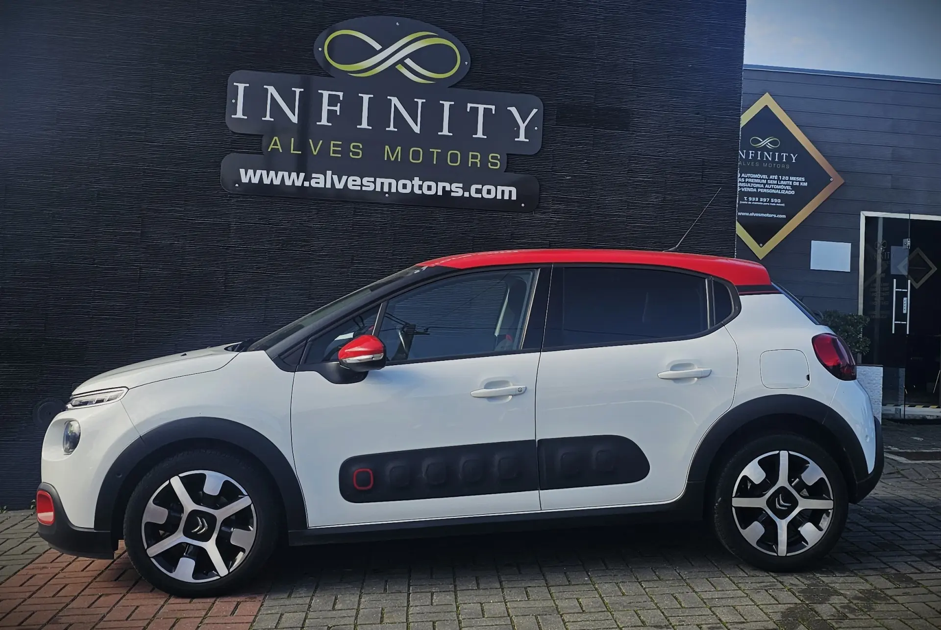 Citroen C3 1.2 PureTech Shine 2