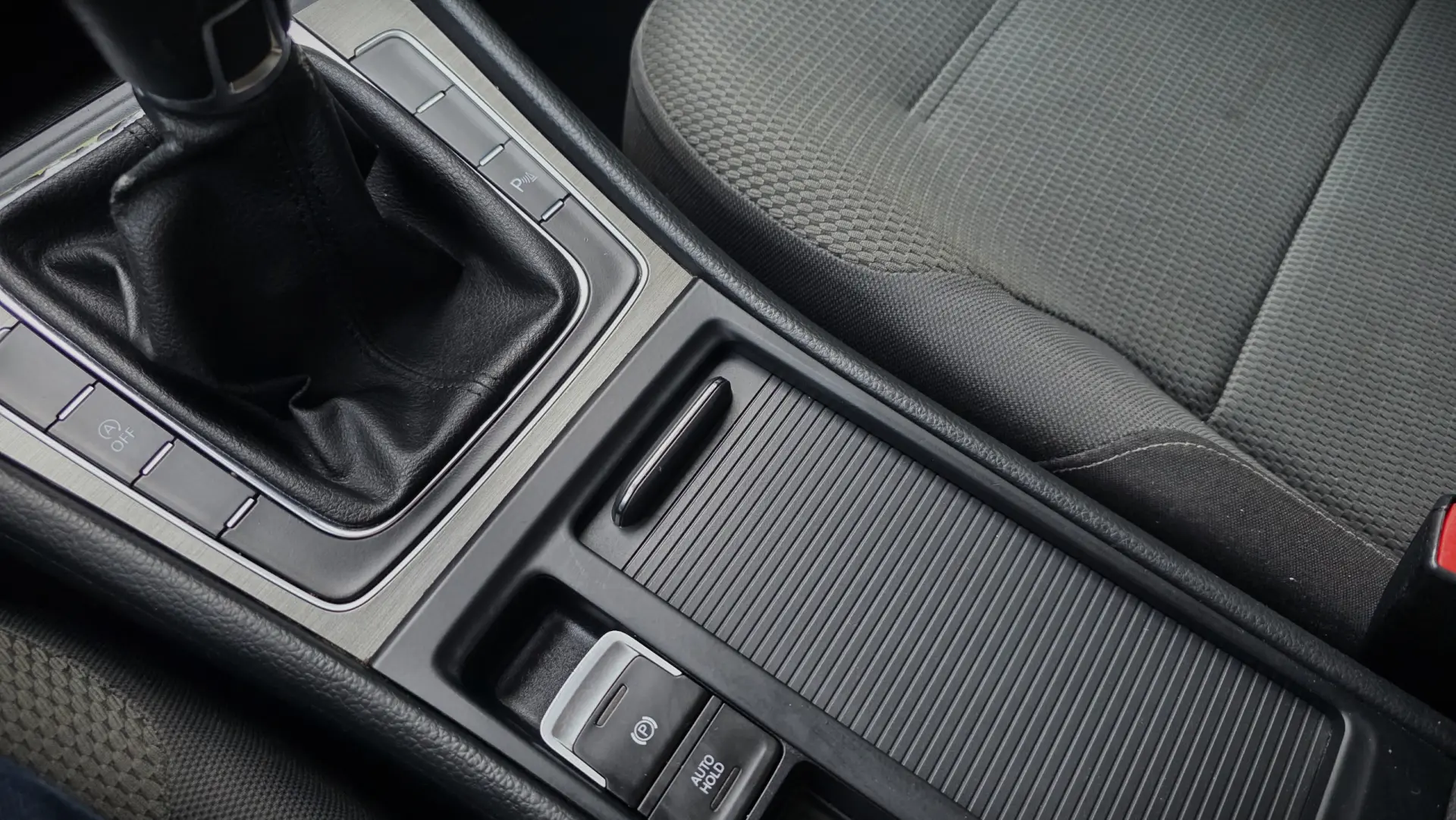 Volkswagen Golf 1.6 TDI KIT EXTERIOR R 26