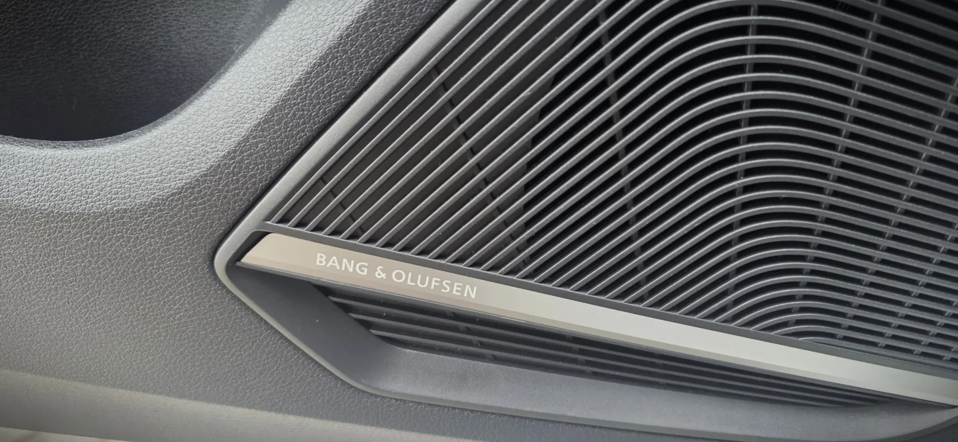 Audi Q2 2.0 TDI S tronic quattro 25