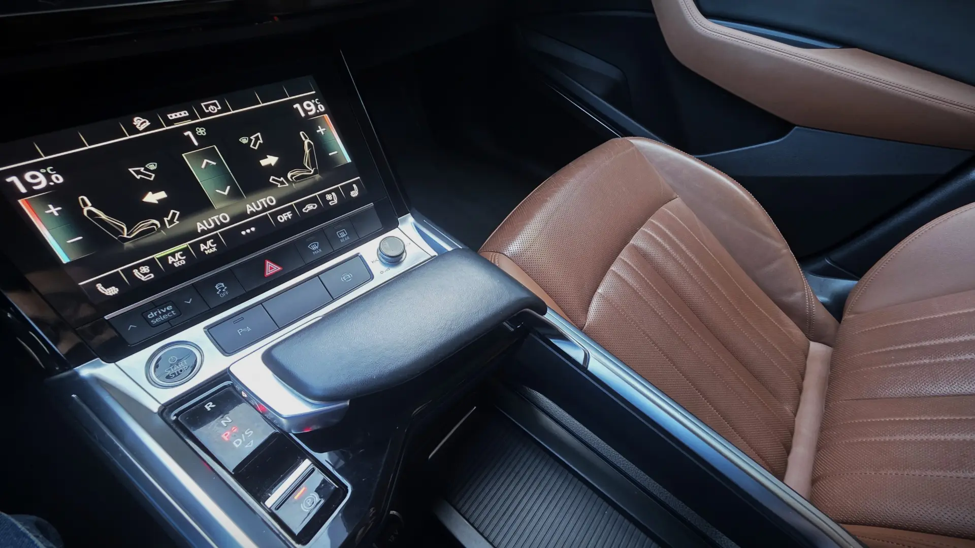 Audi e-tron 55 quattro S line 29