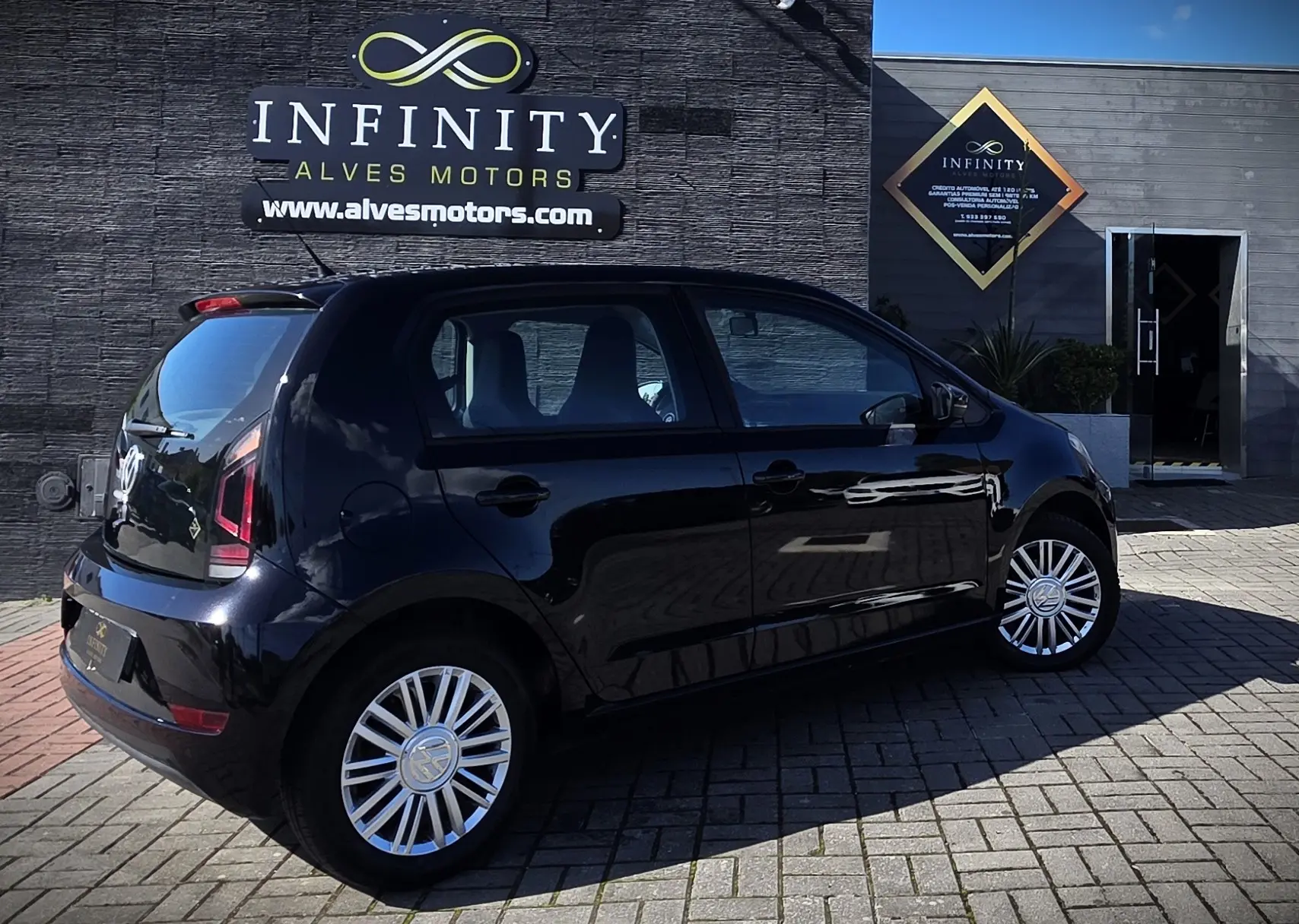 Volkswagen Up! 1.0 Move Color 5