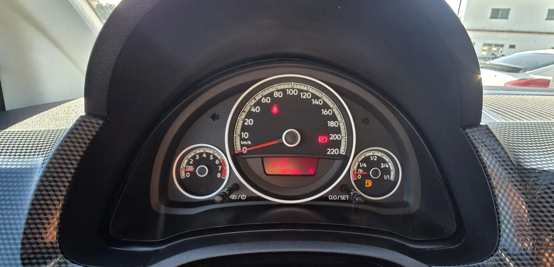Volkswagen Up! 1.0 Move Color 18