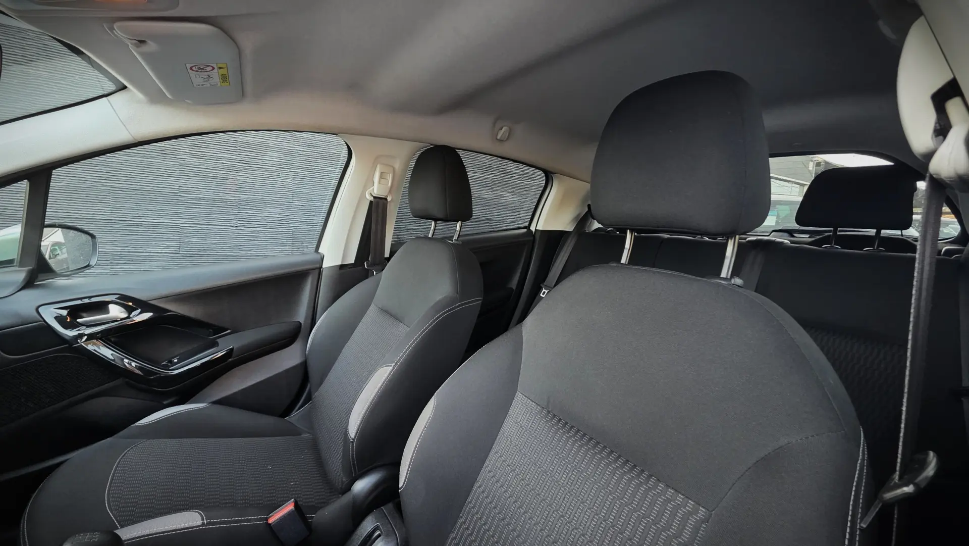 Peugeot 208 1.2 PureTech Active 15