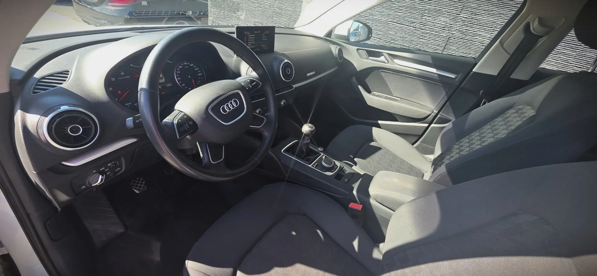 Audi A3 Limousine 1.6 TDI Advance Ultra 13