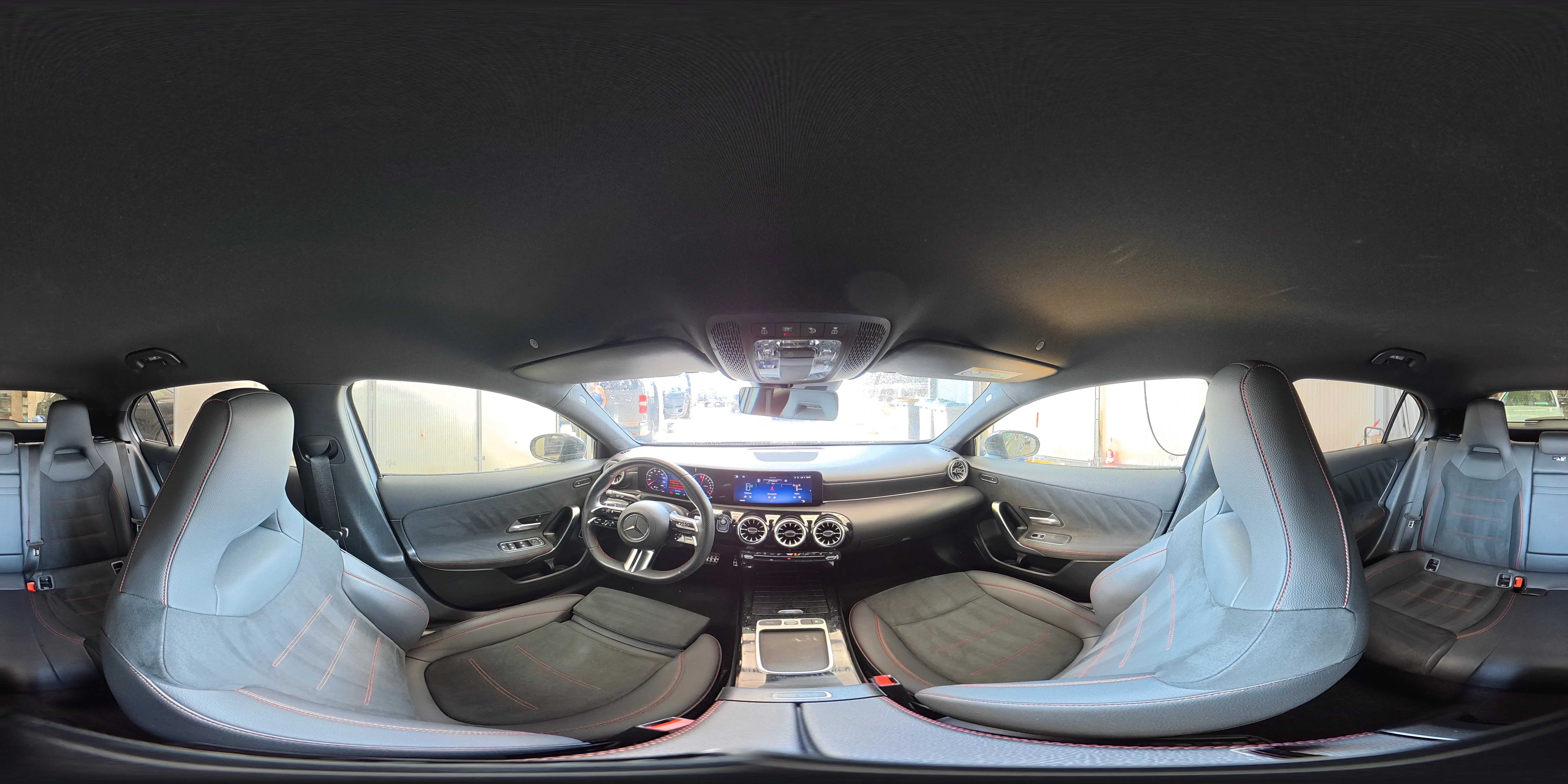 Mercedes-Benz A 250 e AMG Line