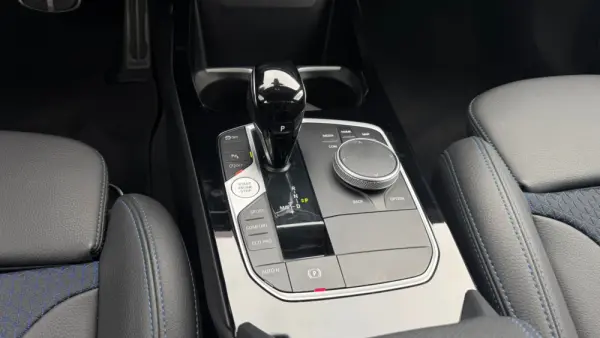 BMW 116 d Pack Desportivo M Auto 15