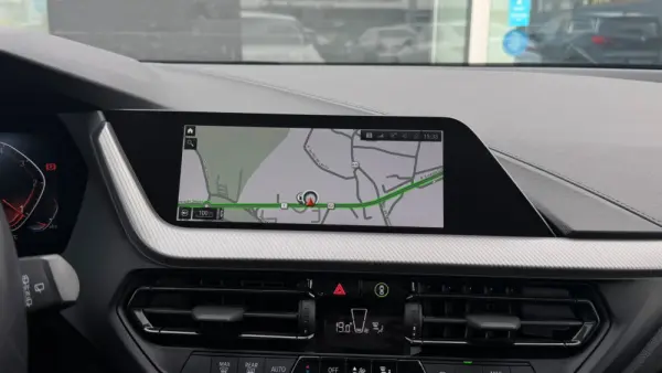 BMW 116 d Pack Desportivo M Auto 17