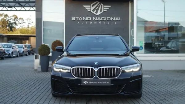 BMW 520 d Pack Desportivo M Auto 2