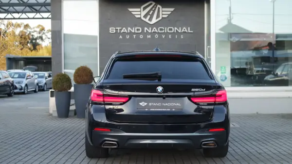 BMW 520 d Pack Desportivo M Auto 9