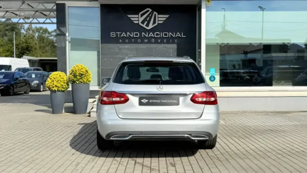 Mercedes-Benz C 180 BlueTEC Avantgarde 6