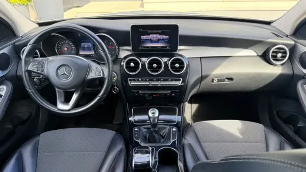 Mercedes-Benz C 180 BlueTEC Avantgarde 14
