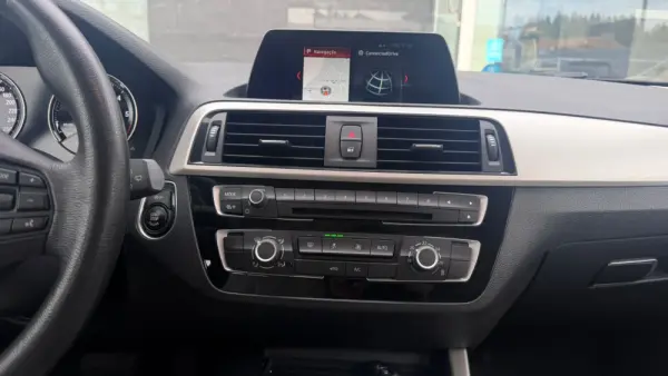 BMW 116 d Aut. Advantage 19