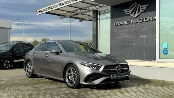 Mercedes-Benz A 180 Limousine d AMG Line Aut. 5