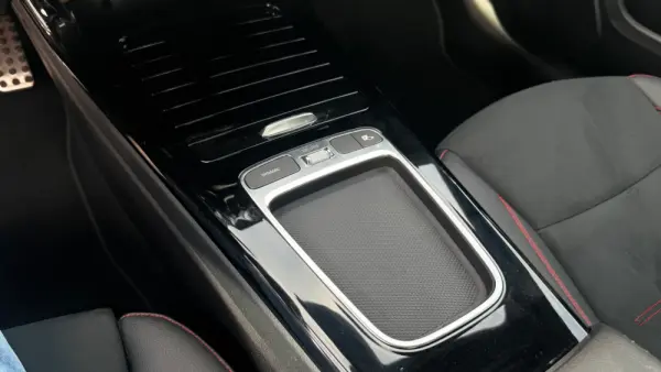 Mercedes-Benz A 200 Limousine d AMG Line Aut. 18