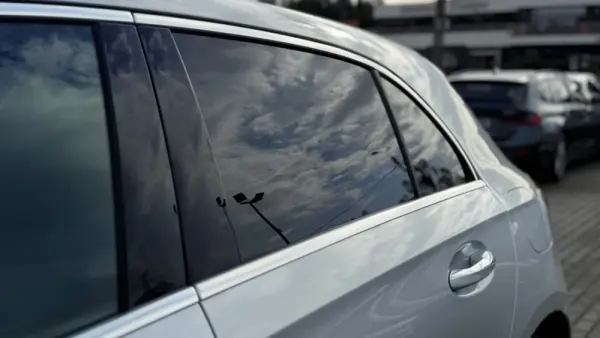 Mercedes-Benz A 250 e AMG Line 11