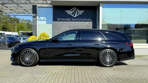 Mercedes-Benz E 300 de AMG Line 8