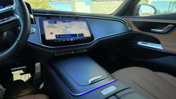 Mercedes-Benz E 300 de AMG Line 21