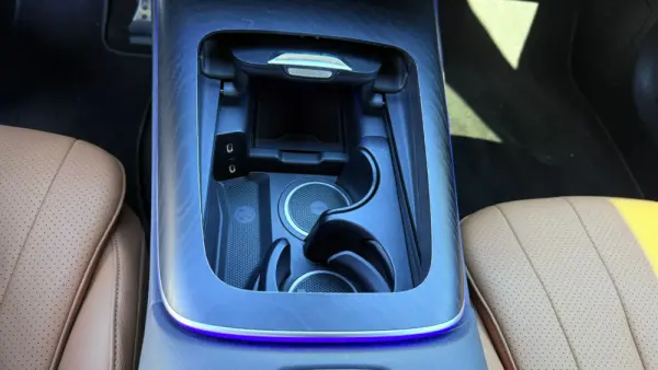 Mercedes-Benz E 300 de AMG Line 26