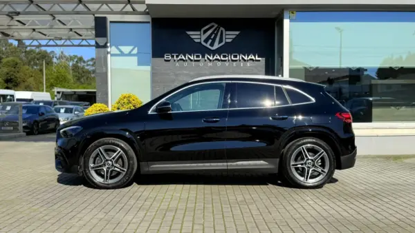 Mercedes-Benz GLA 200 d AMG Line 8