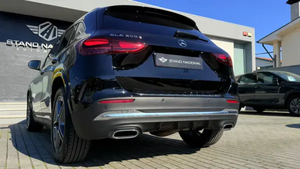 Mercedes-Benz GLA 200 d AMG Line 10
