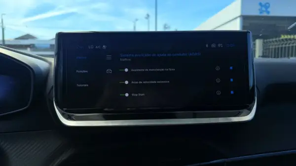 Peugeot 2008 1.2 Hybrid Allure e-DCS6 20