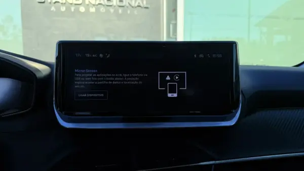 Peugeot 208 Peugeot 208 1.2 Hybrid Allure e-DCS6 18