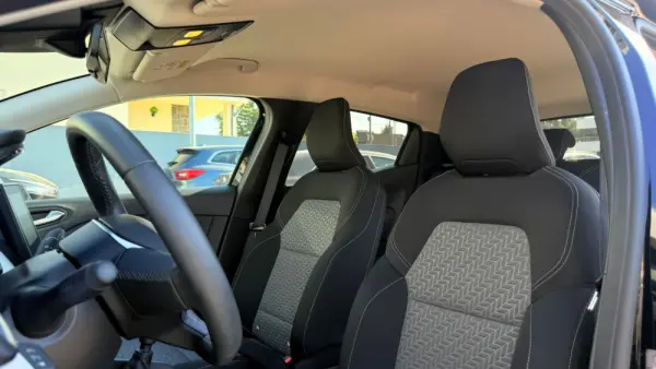 Renault Clio 1.0 TCe Evolution Bi-Fuel 10