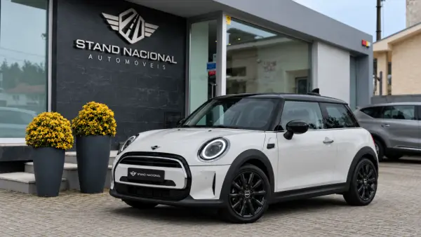 MINI 3 Portas Cooper Auto 7