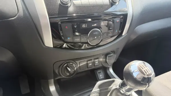 Nissan Navara 2.3 dCi CD 4WD N-Connecta 17
