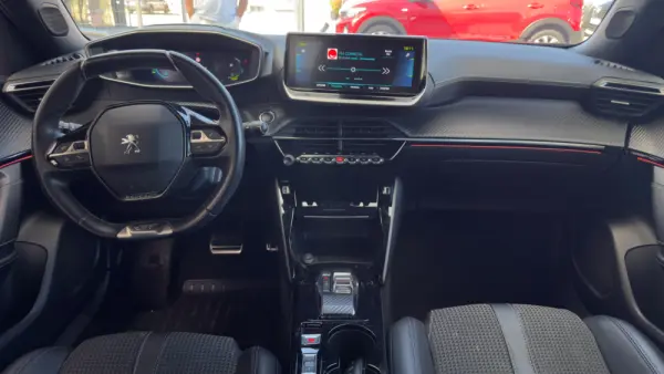 Peugeot e-2008 50 kWh GT 16