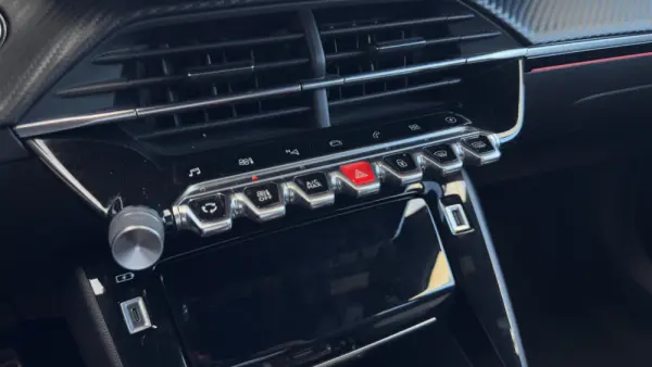 Peugeot e-2008 50 kWh GT 20