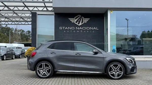 Mercedes-Benz GLA 200 d AMG Line 4
