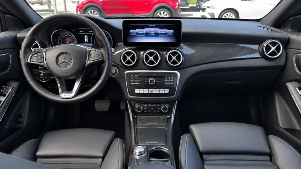 Mercedes-Benz CLA 200 d AMG Line Aut. 15