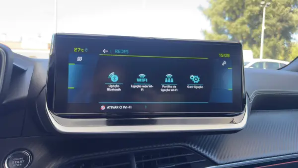Peugeot e-2008 50 kWh GT 31