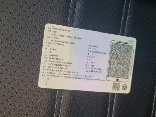 Mercedes-Benz C 300 d AMG Line 12