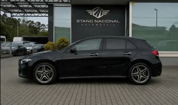 Mercedes-Benz A 250 e AMG Line 4