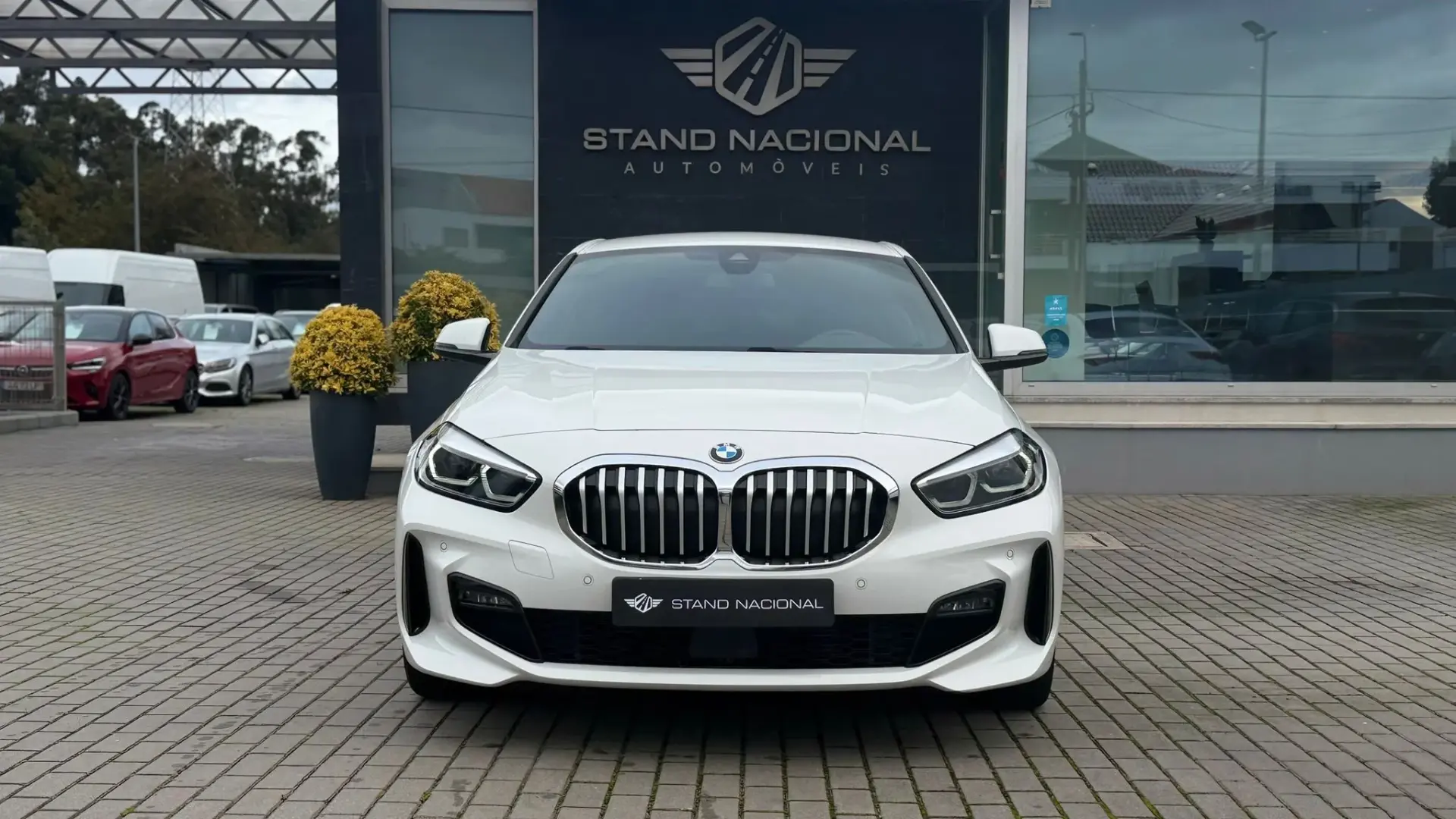 BMW 116 d Pack Desportivo M Auto 2